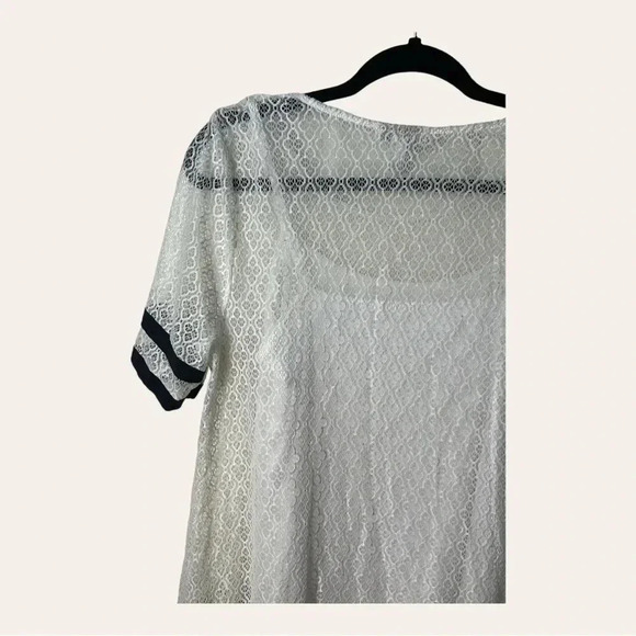 0414W. CHARTERS CLUB SHORT SLEEVE TOP SHEER BUT LINED SIZE MEDIUM - Picture 7 of 9